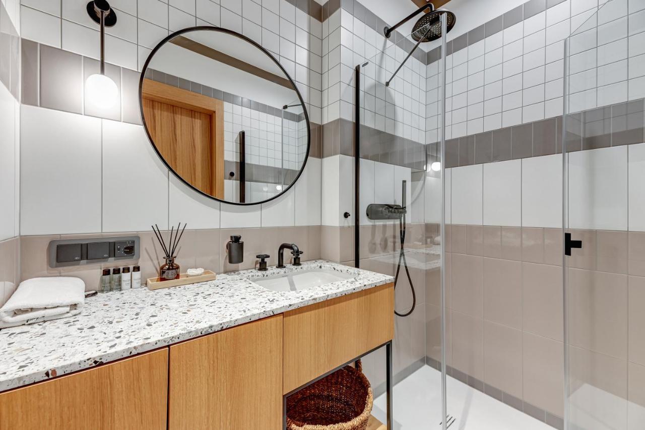 Apartment Dom & House - Granaria *