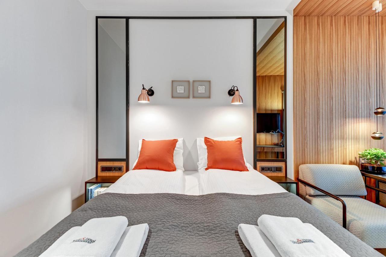 Apartment Dom & House - Granaria *