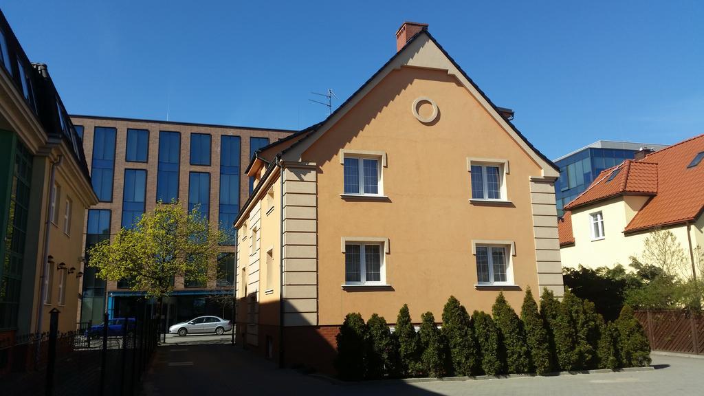 Lena Kwatera prywatna *