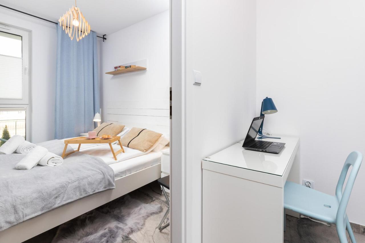 Stylish Rajska With Free Parking In Downtown By Renters Apartamento *