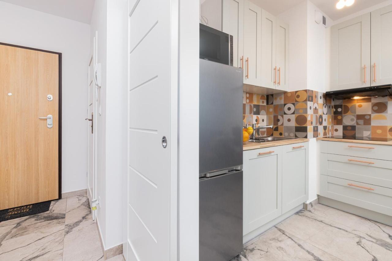 Stylish Rajska With Free Parking In Downtown By Renters Gdańsk