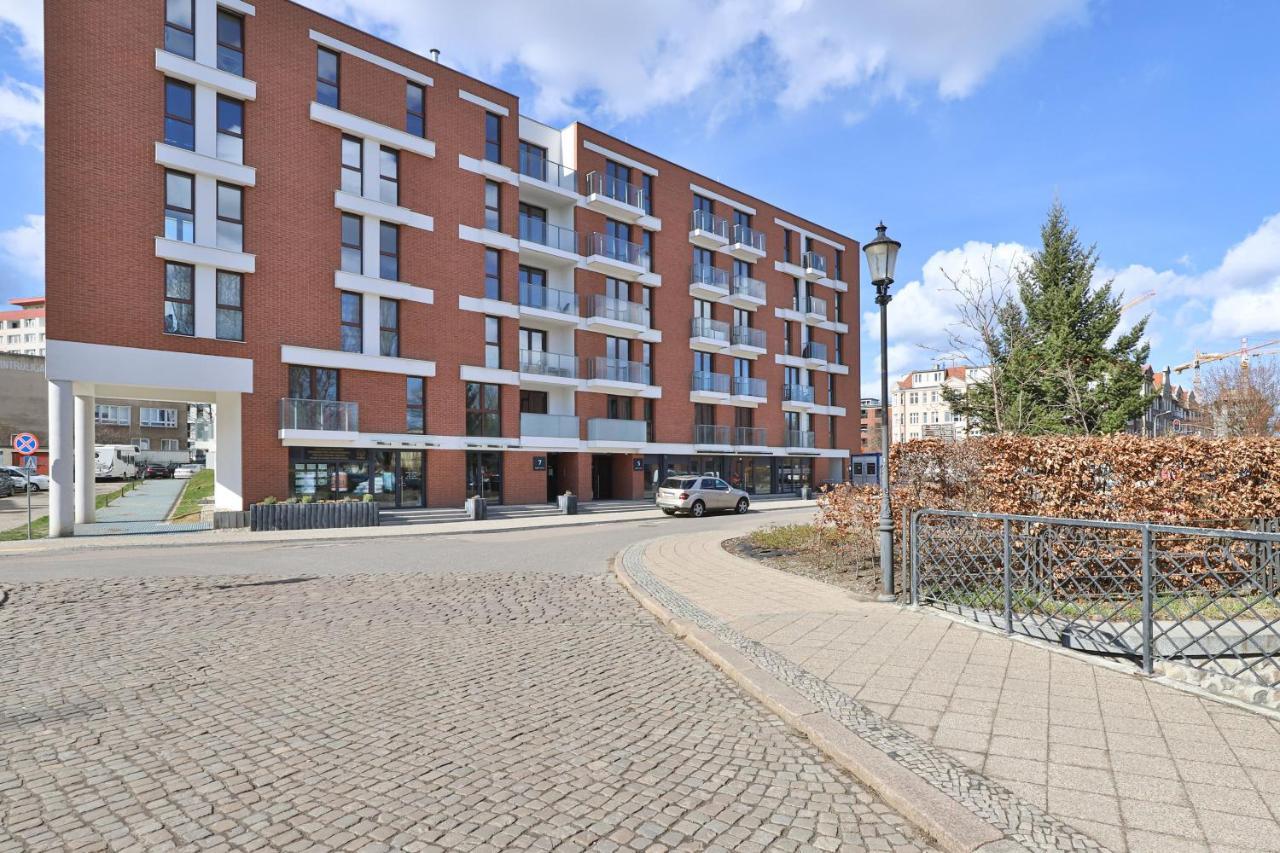Stylish Rajska With Free Parking In Downtown By Renters Gdańsk