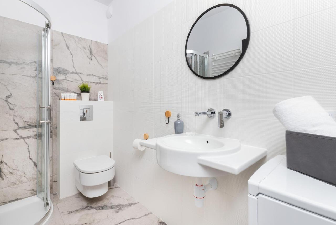 Apartamento Stylish Rajska With Free Parking In Downtown By Renters Gdańsk