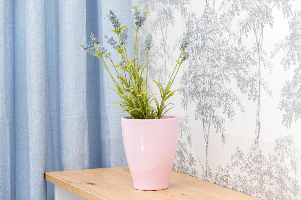 Stylish Rajska With Free Parking In Downtown By Renters Apartamento Gdańsk