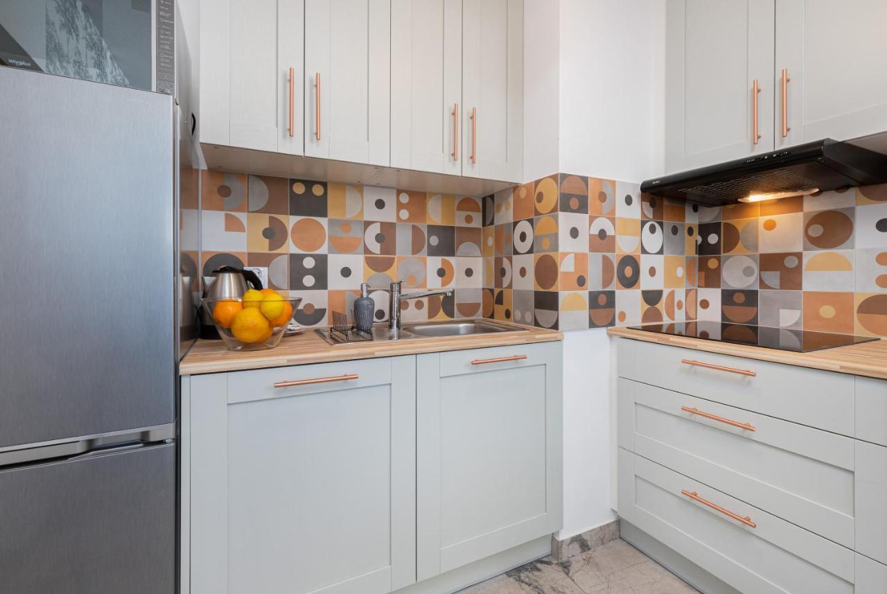 Stylish Rajska With Free Parking In Downtown By Renters Apartamento Gdańsk