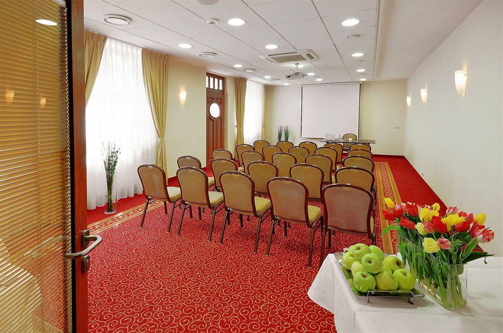 Hotel Wolne Old Town 3*