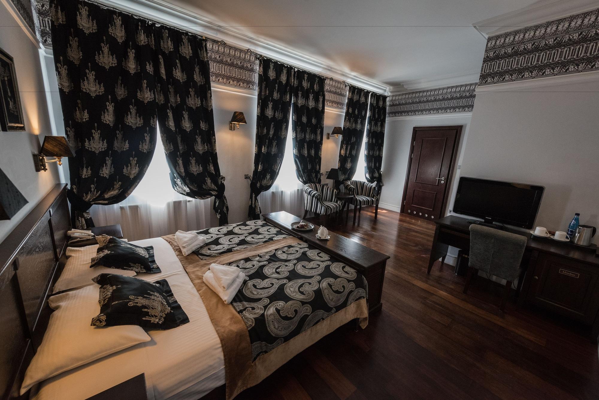 Holland House Old Town 4* Gdansk