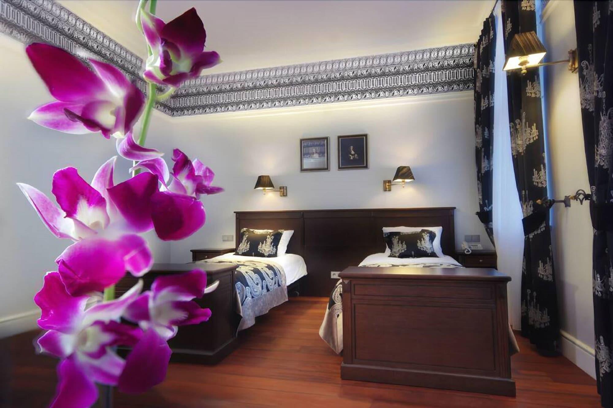 Aparthotel Holland House Old Town