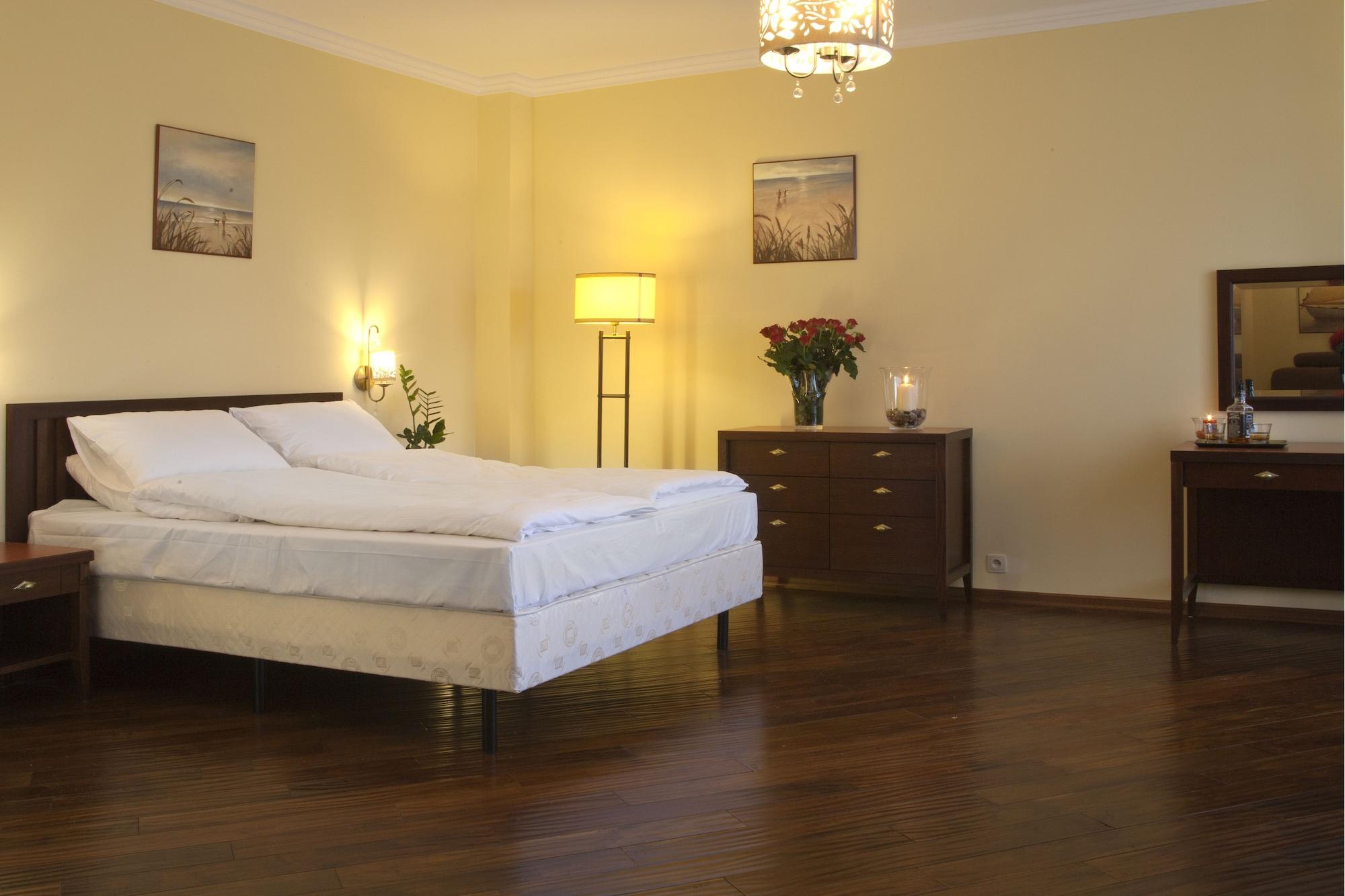 Kobza Haus Old Town 3*