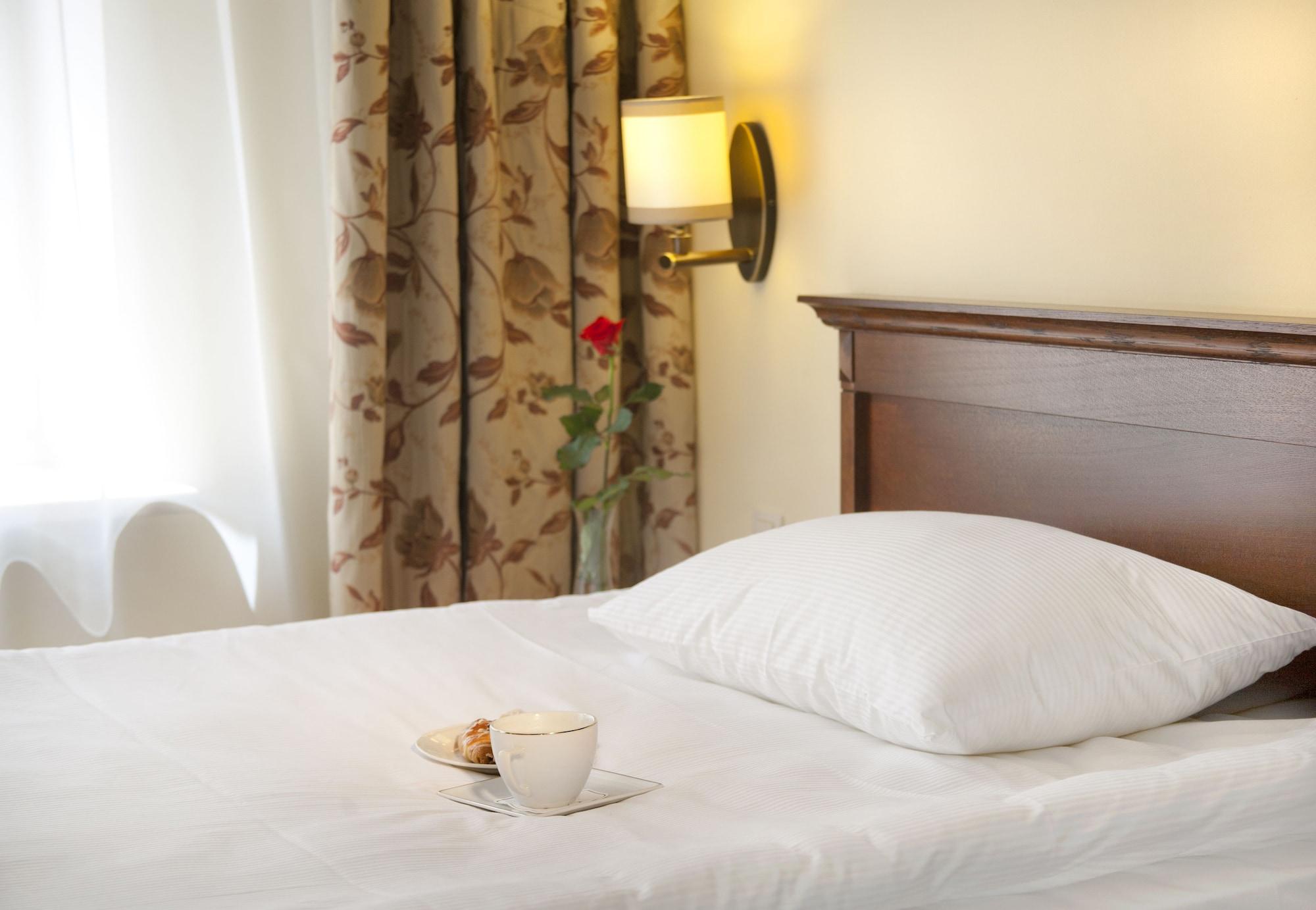 Bed & Breakfast Kobza Haus Old Town 3*