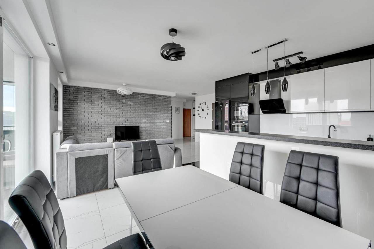 Apartment Grand - Luxury On The 11th Floor With A View Of The Old Town Gdansk