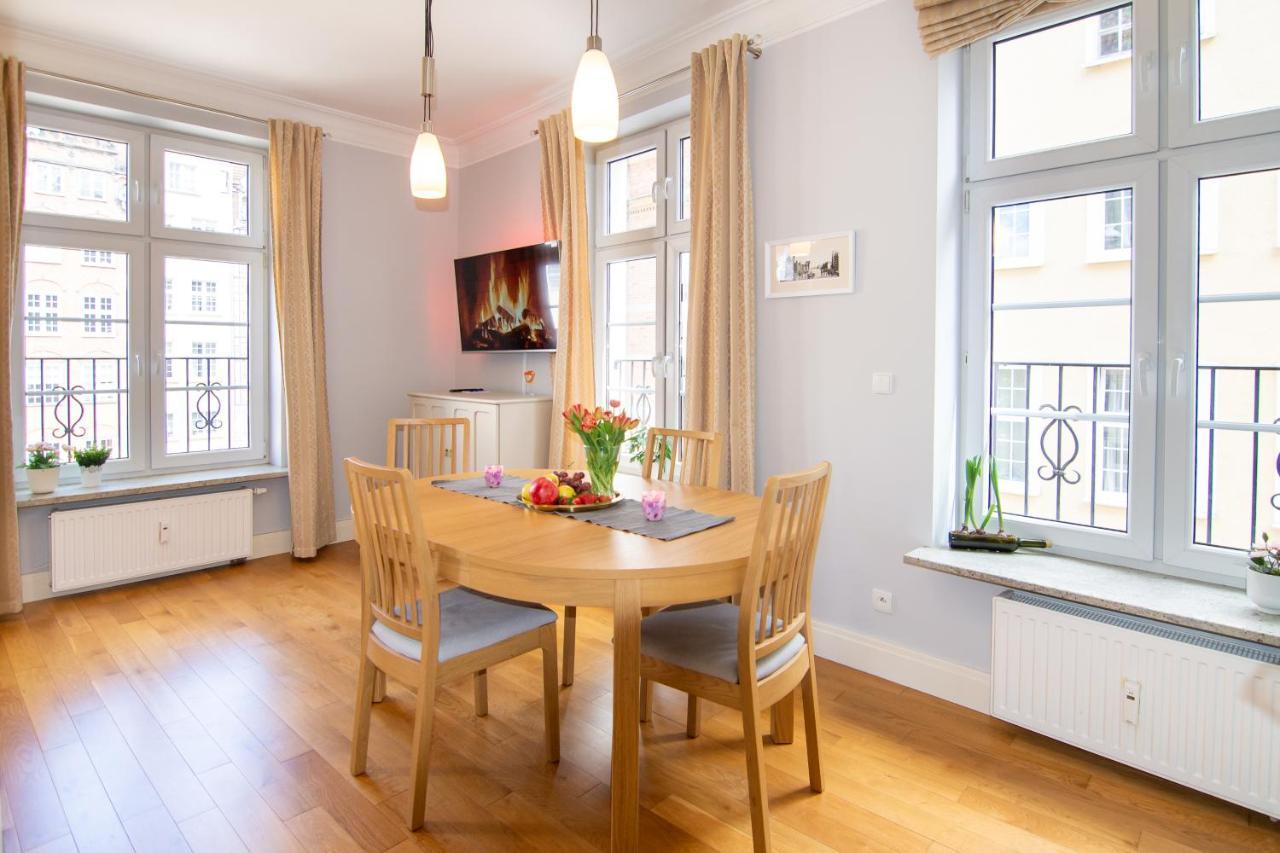 Maya's Flats & - Staromiejski Apartment