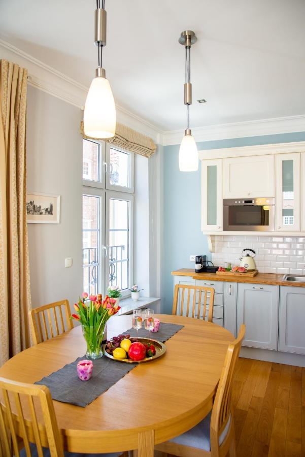 Maya's Flats & - Staromiejski Apartment