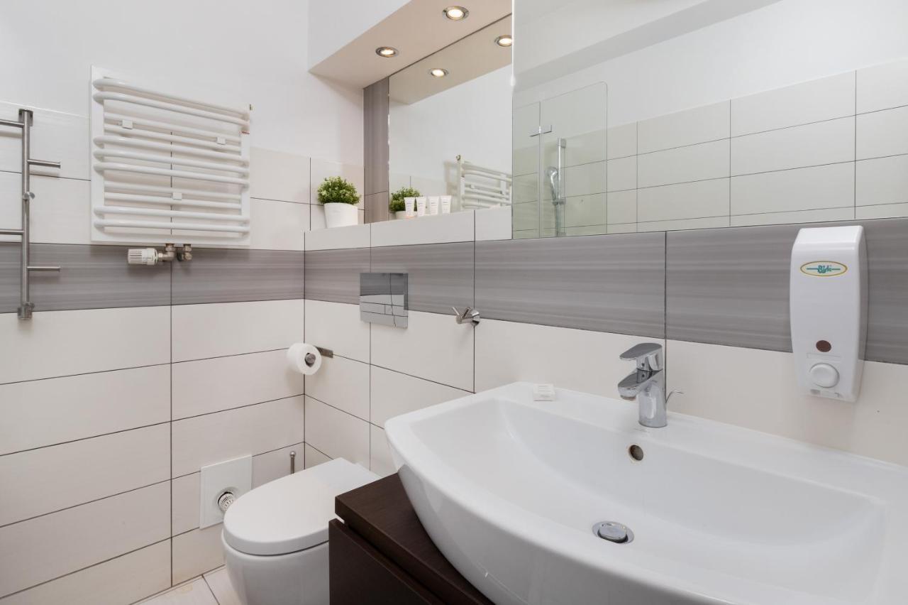Family Apartament Mysliwska By Renters