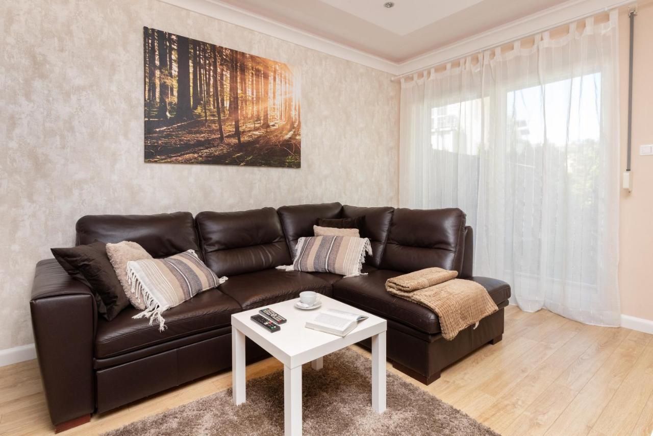 Family Apartament Mysliwska By Renters