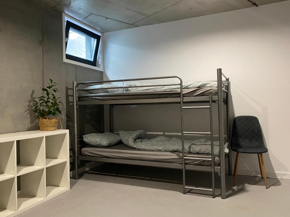 Industrialna Piwnica Apartment *