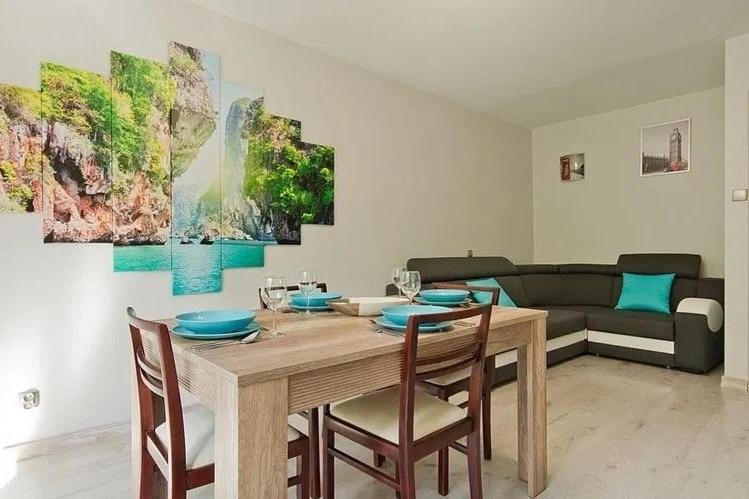 Aqua Apartment