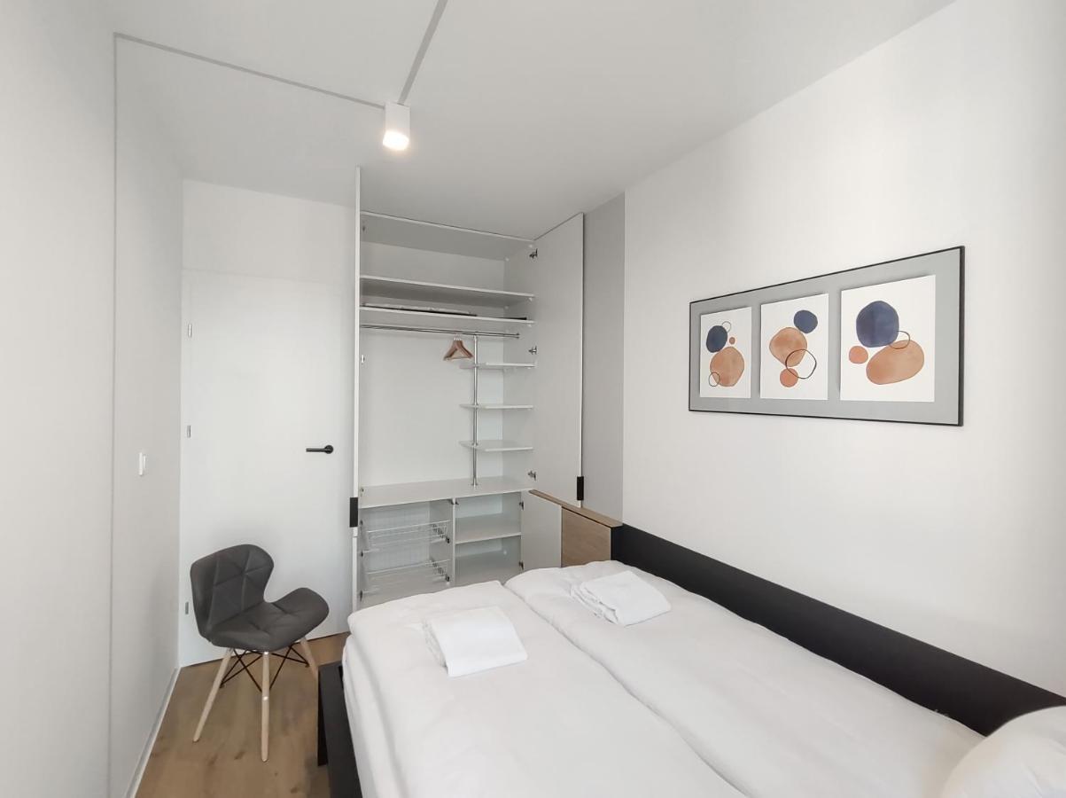 Jasny I Nowoczesny 3city W Centrum Gdanska By Renters Apartment *