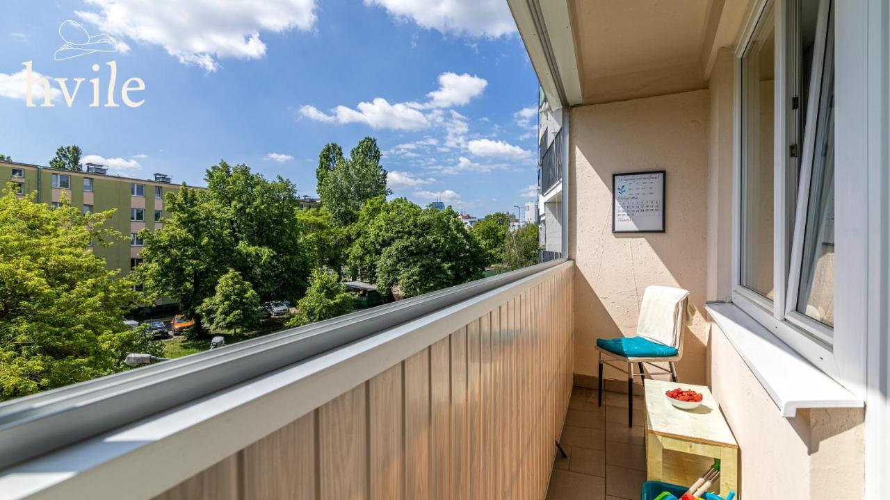 - Jagiellonska 10 Apartment