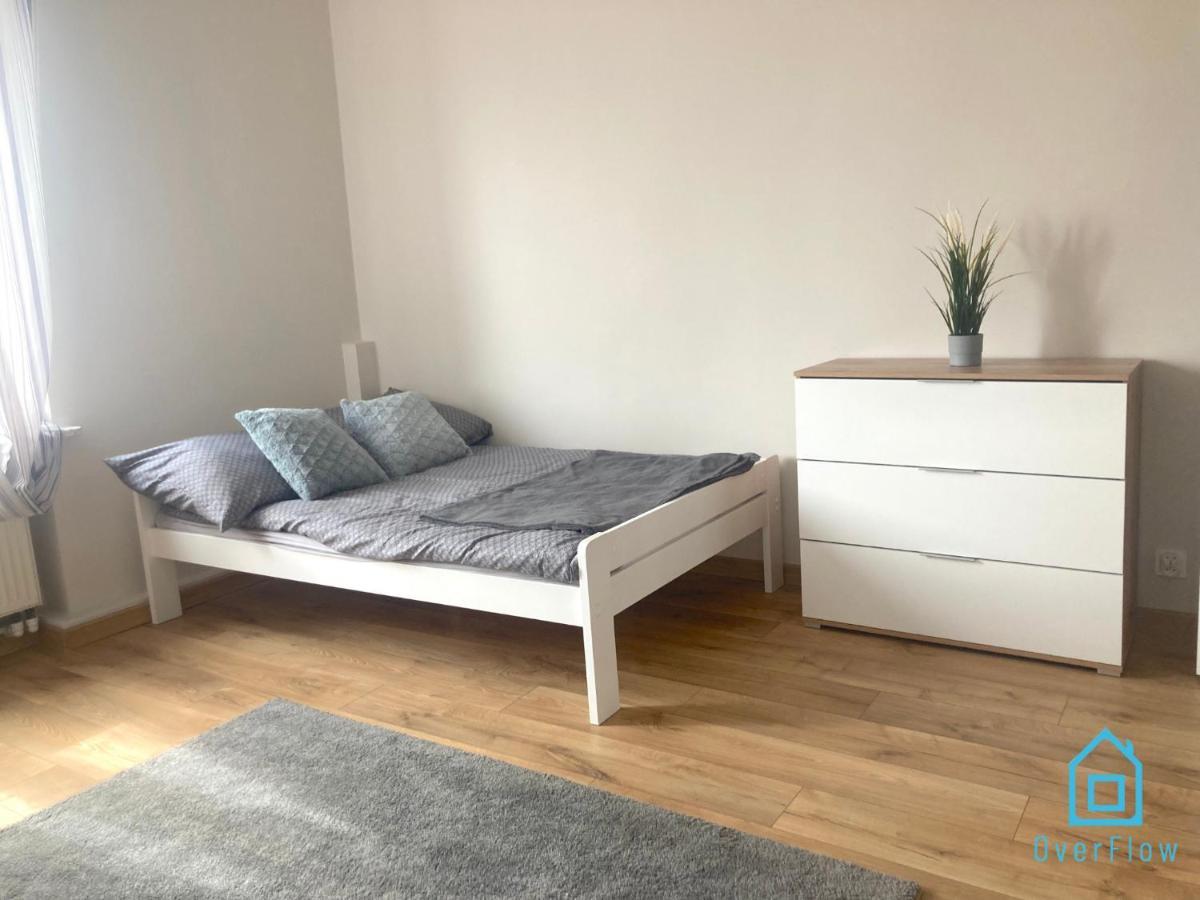 Manh Apartment *