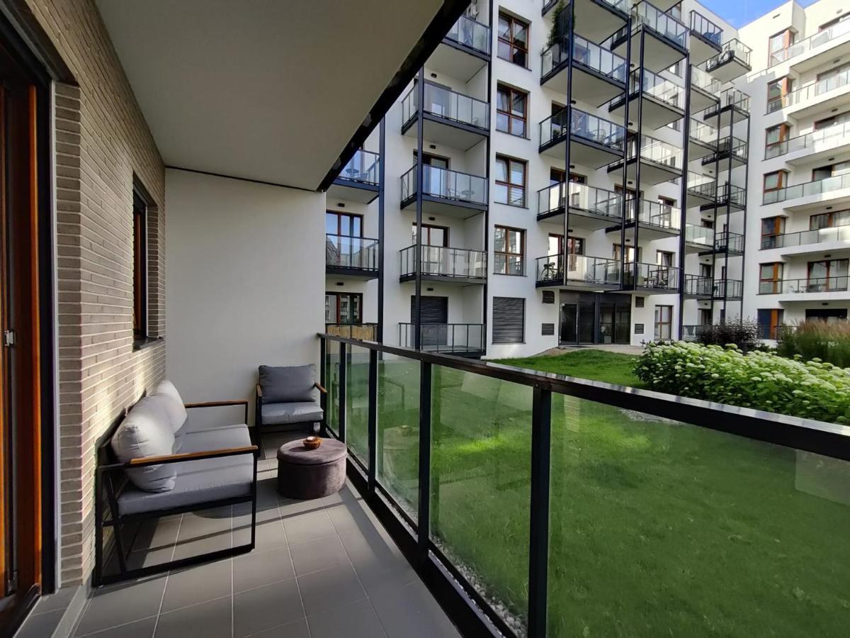 Hello Zajezdnia Wrzeszcz With Private Parking Apartment