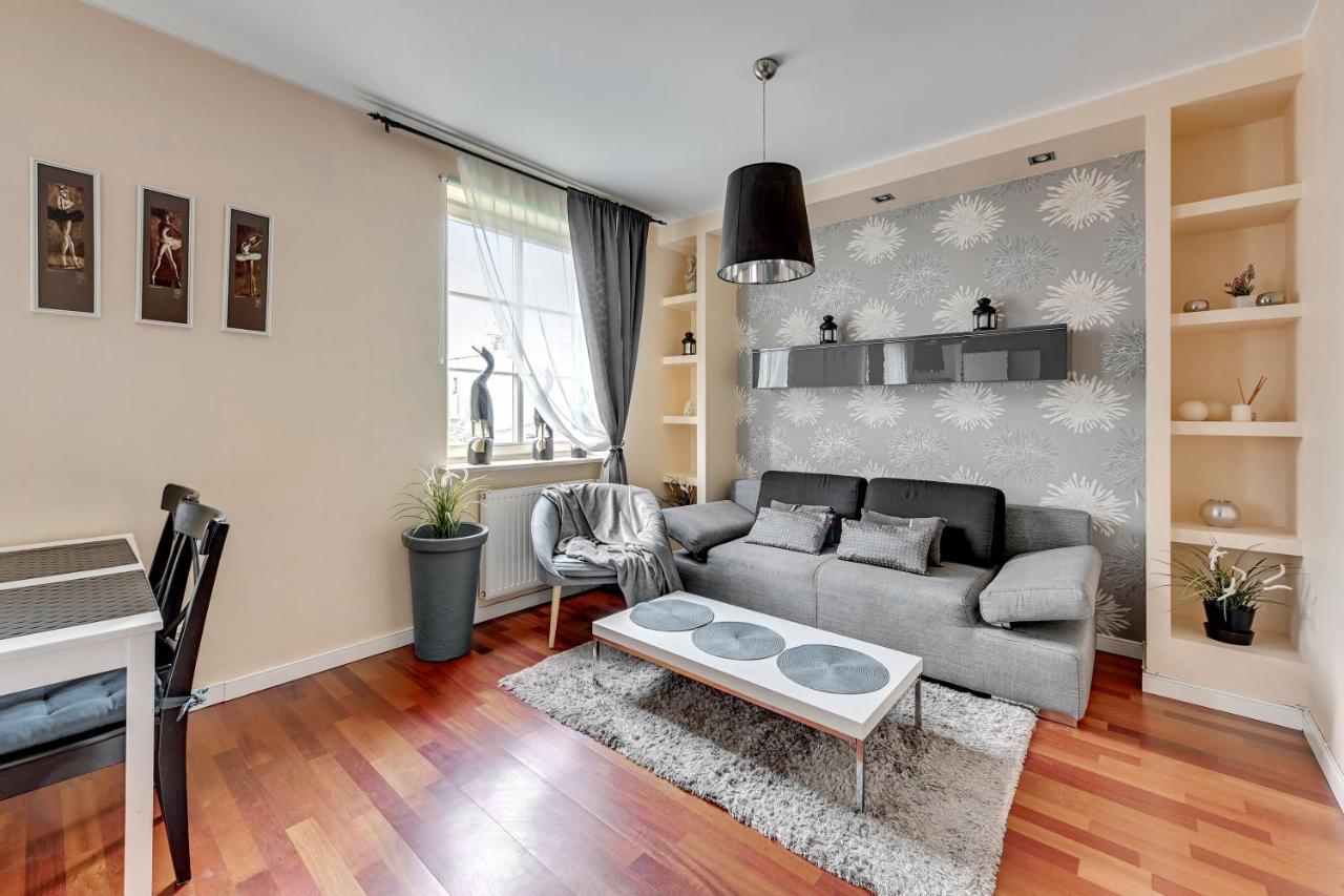 Apartment Apartament Pod Trzema Niebieskimi Kaczorami *