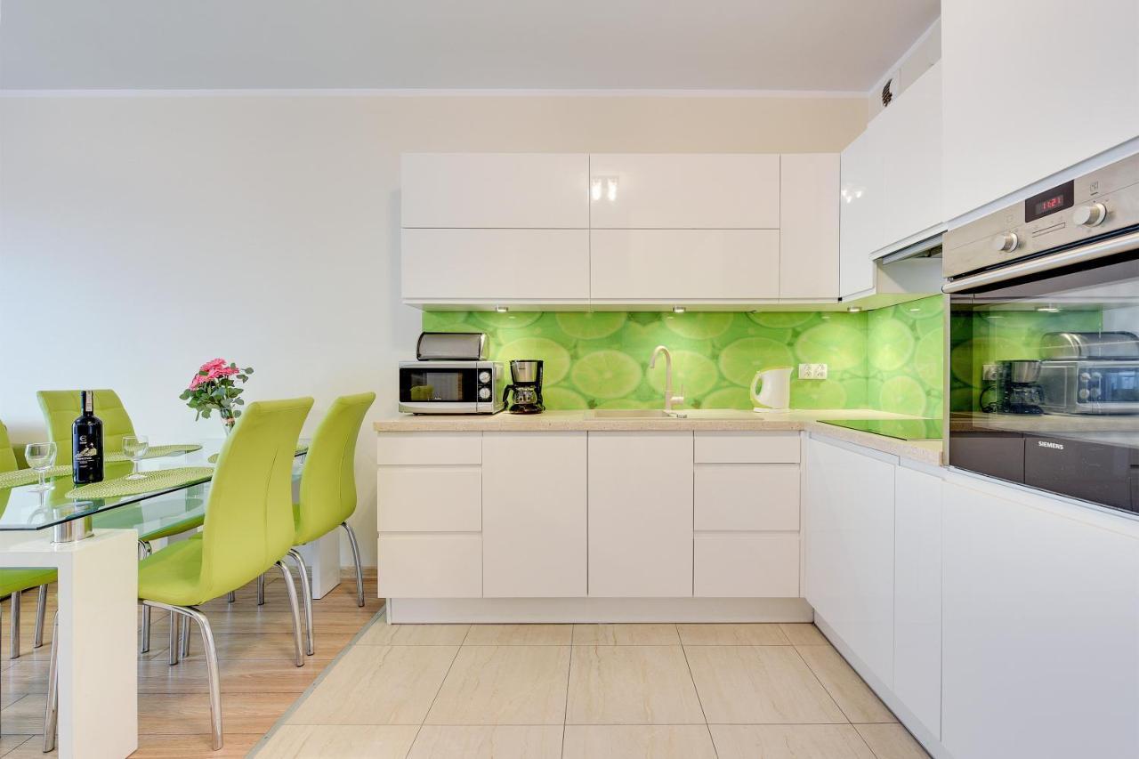 Beautiful Seaside View - 4 Oceans Premium *