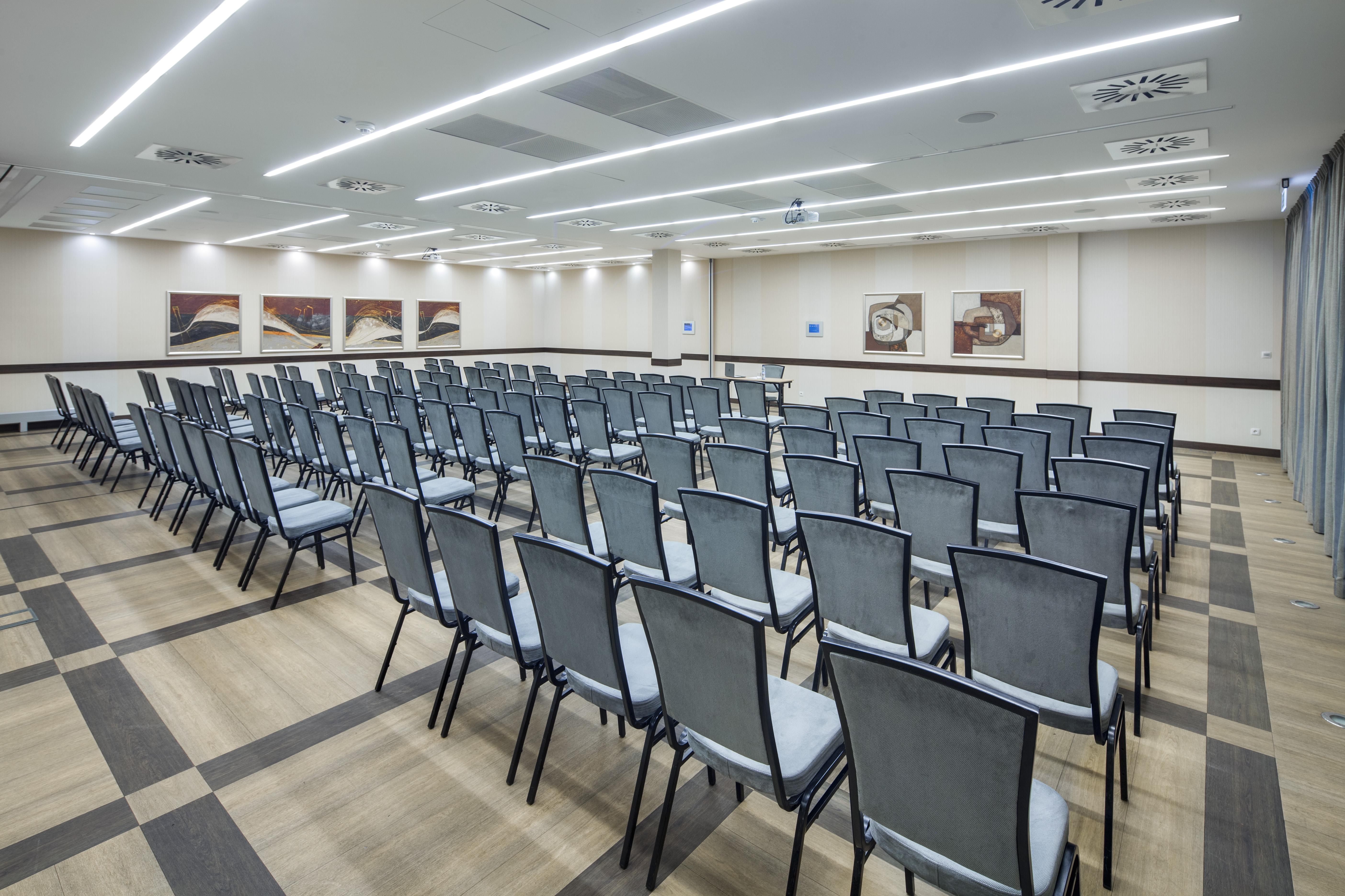 Hotel Arkon Park Gdansk- Destigo