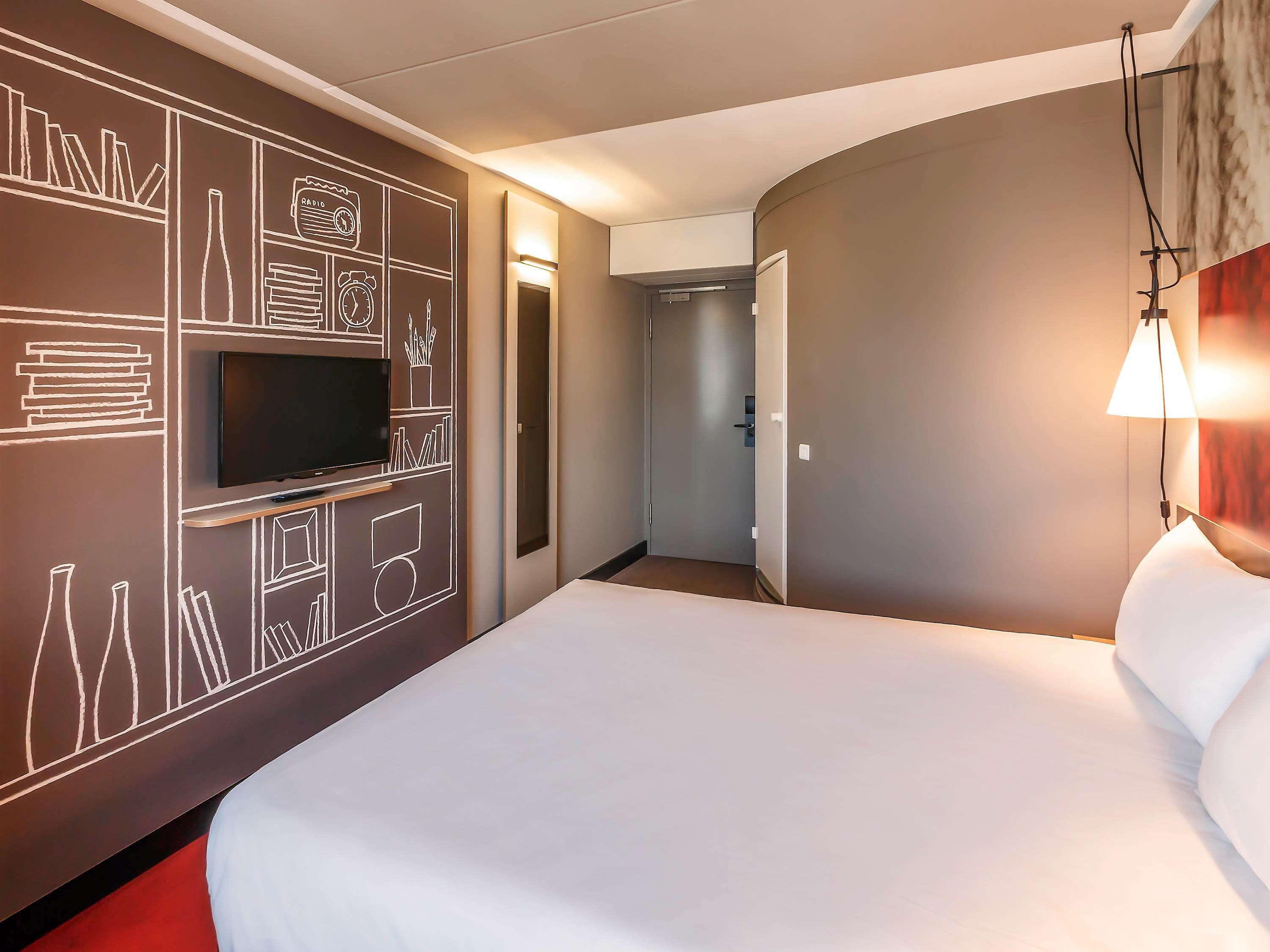 Ibis Stare Hotel 2*