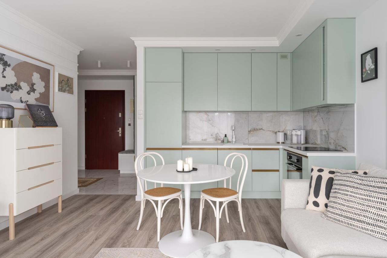 Lion - River View Apartment