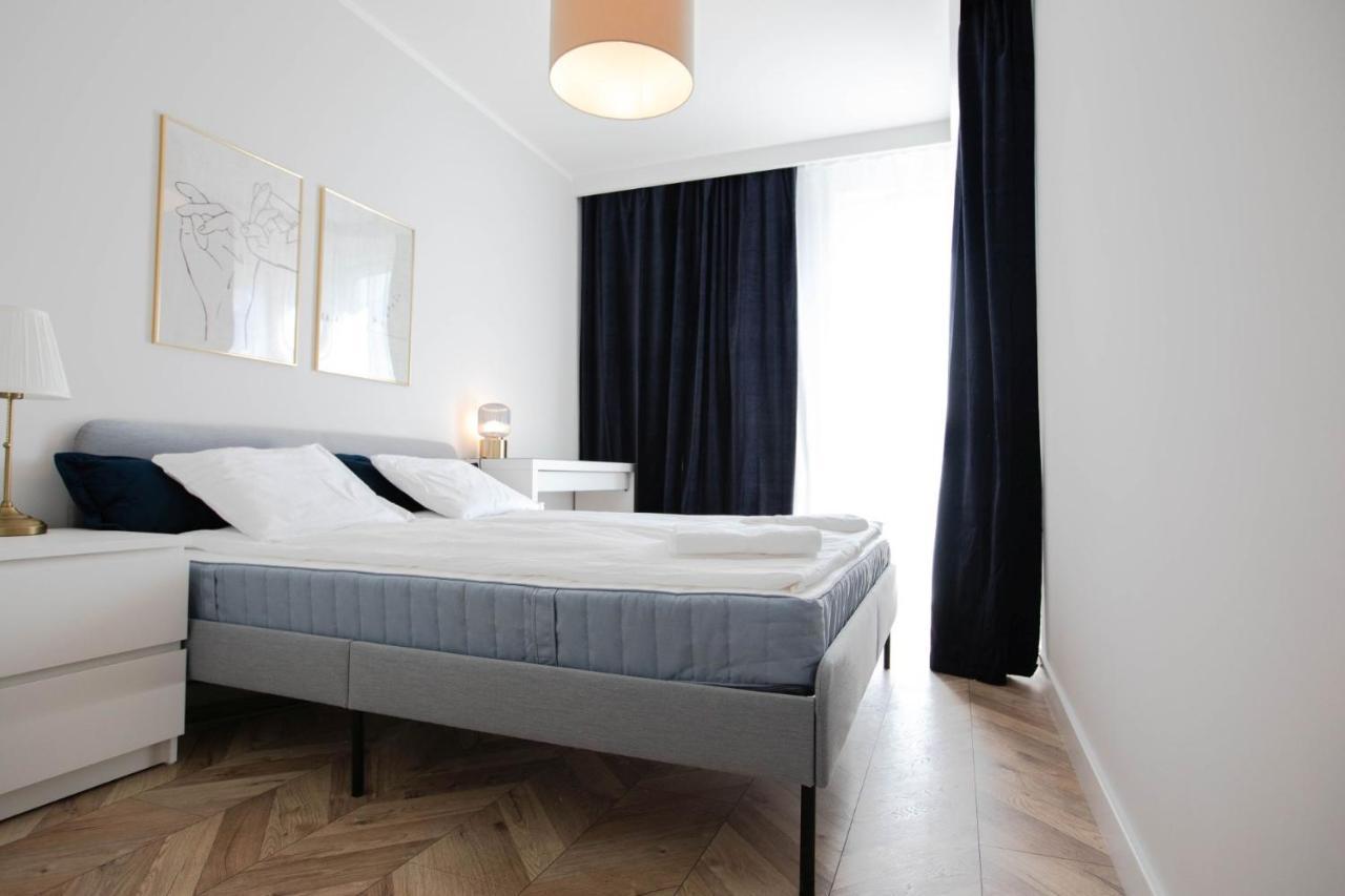 Rent40 Aura Old Town *