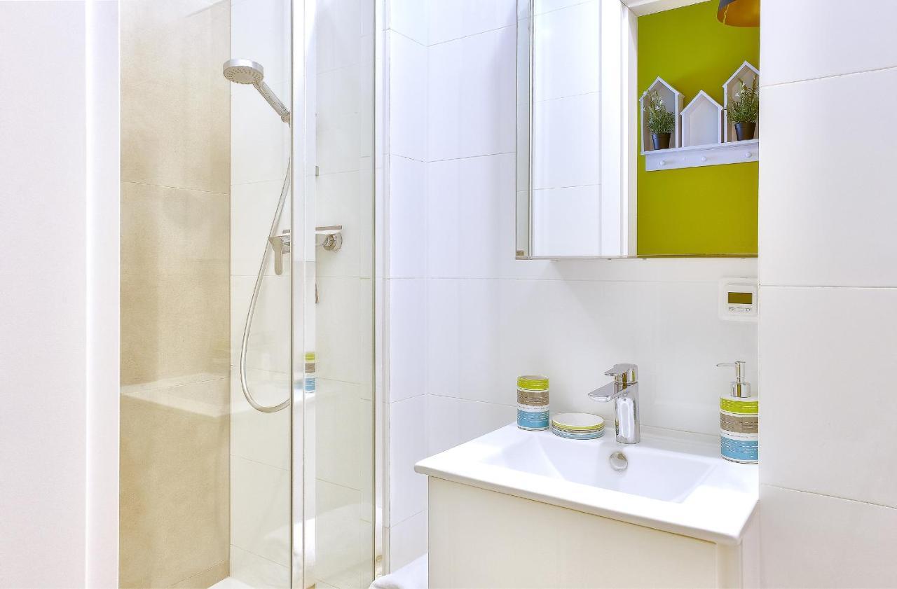 Apartment 24e *