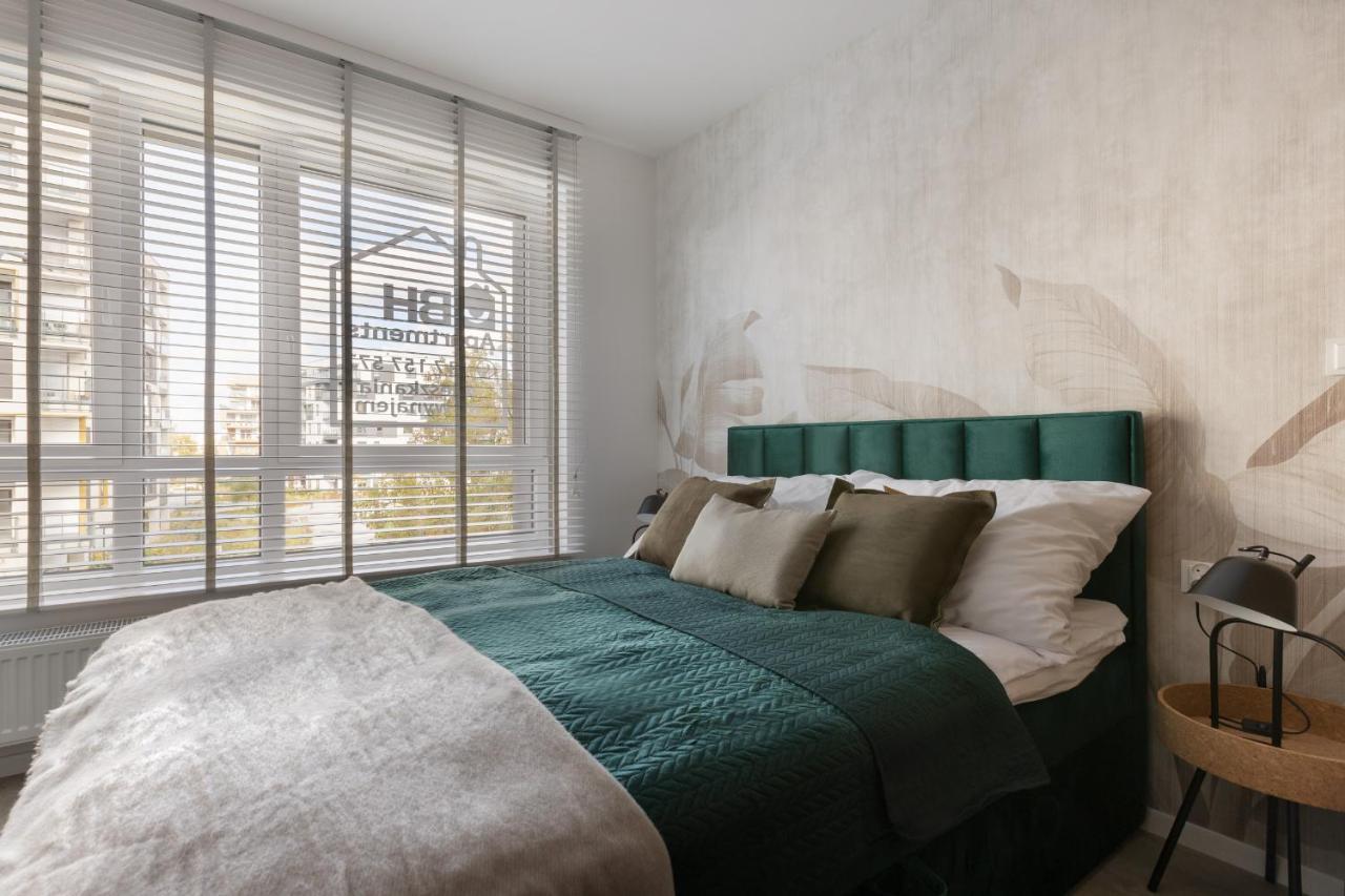 Glow Apartments, Slaska 12