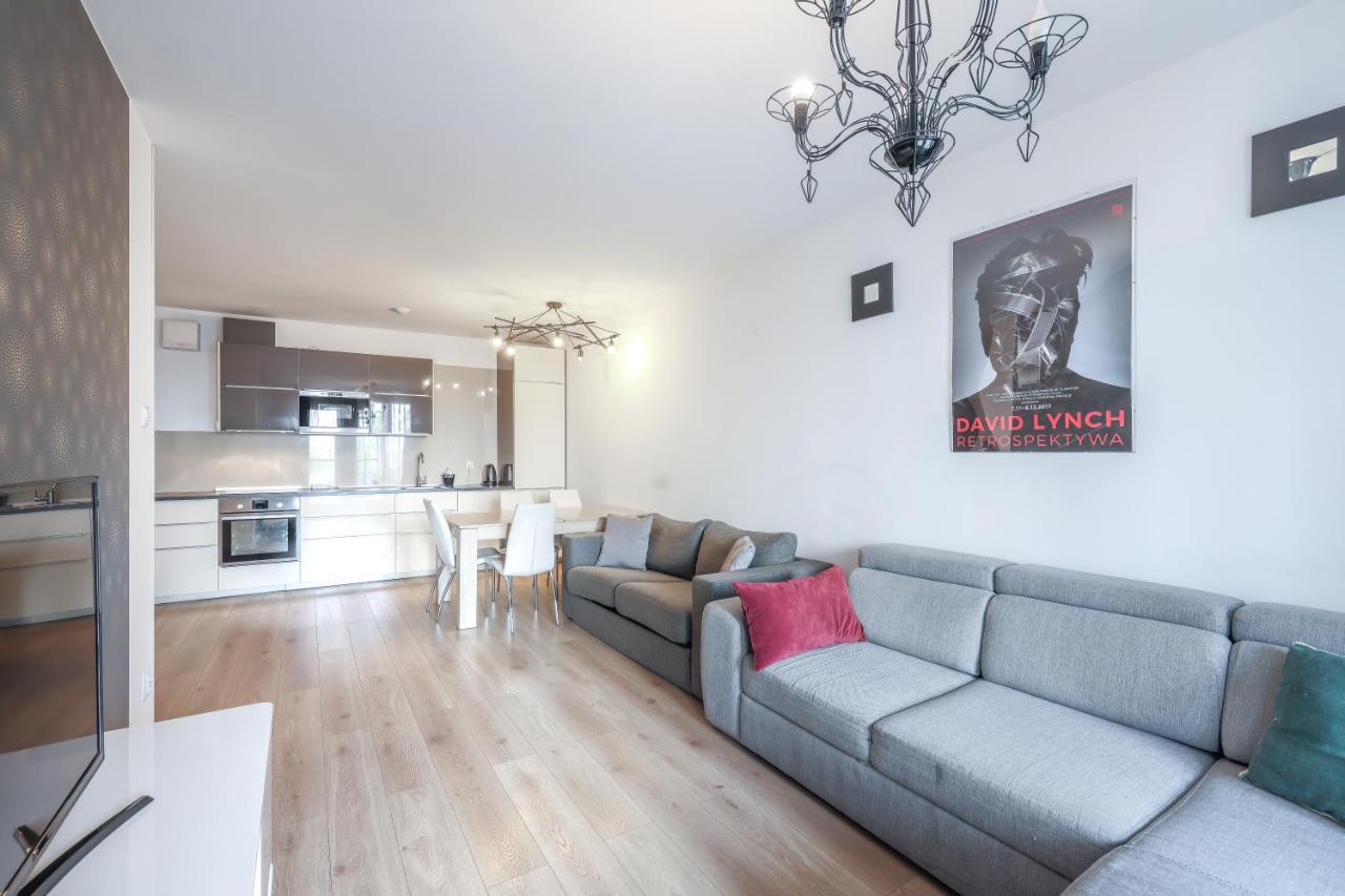 Apartmate Spacious With Balcony Oldtown For 6 People Gdansk