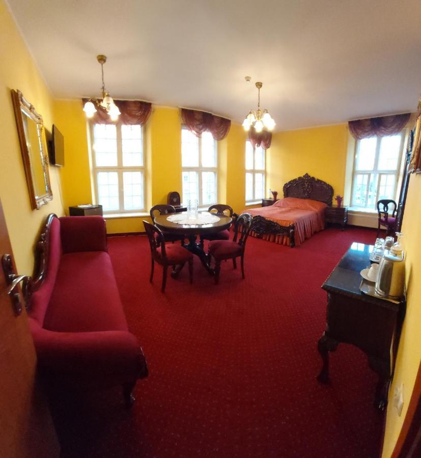 Bed & Breakfast Dom Schumannow 2*