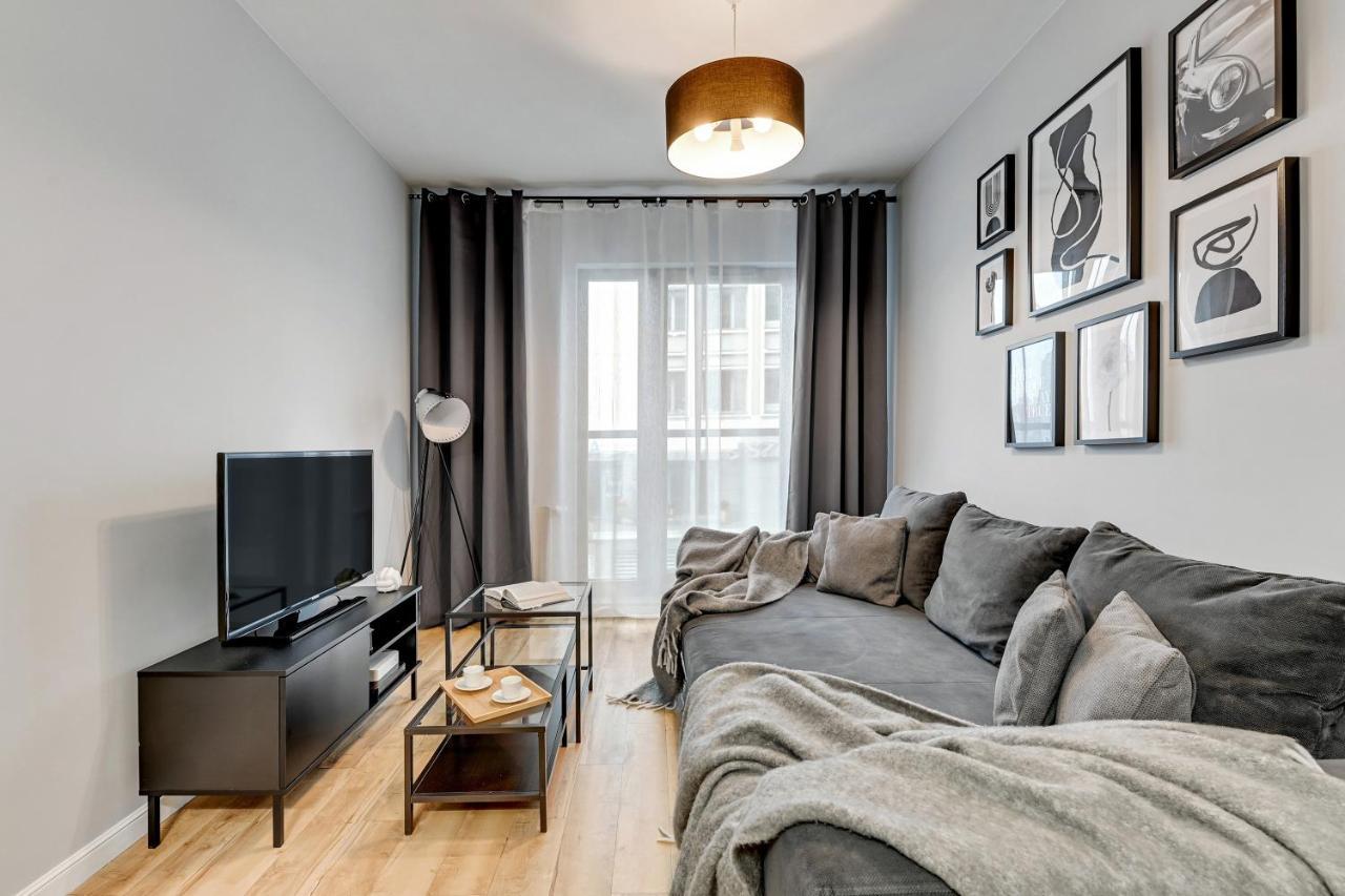 Apartament Waterlane Riverside - Spa, Pool, Gym & Parking By Downtown