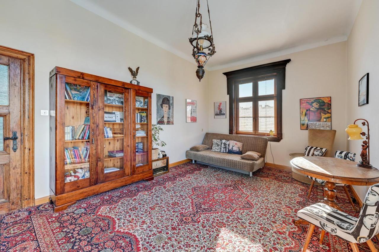 Apartment 1925 Old Town