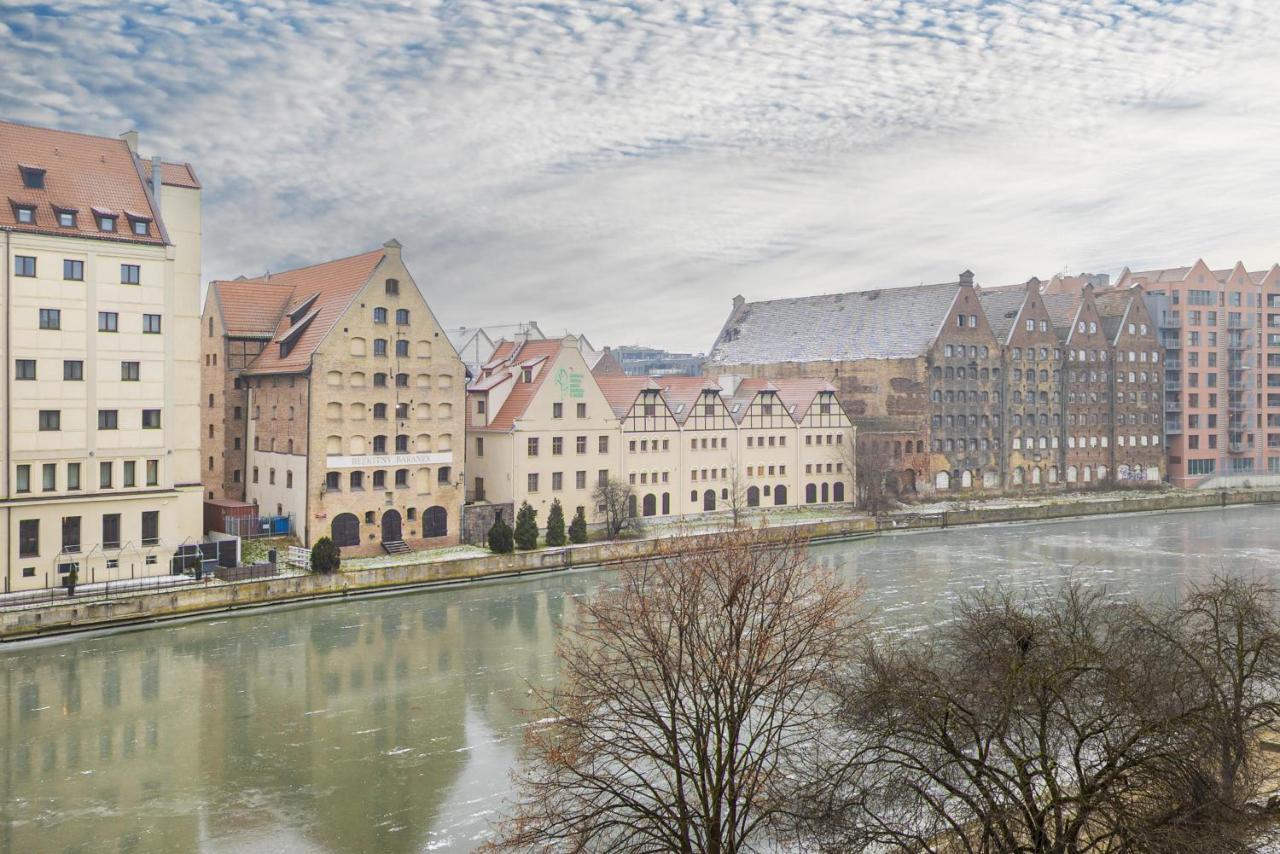 Winter's On The Motlawa River By Renters Gdańsk