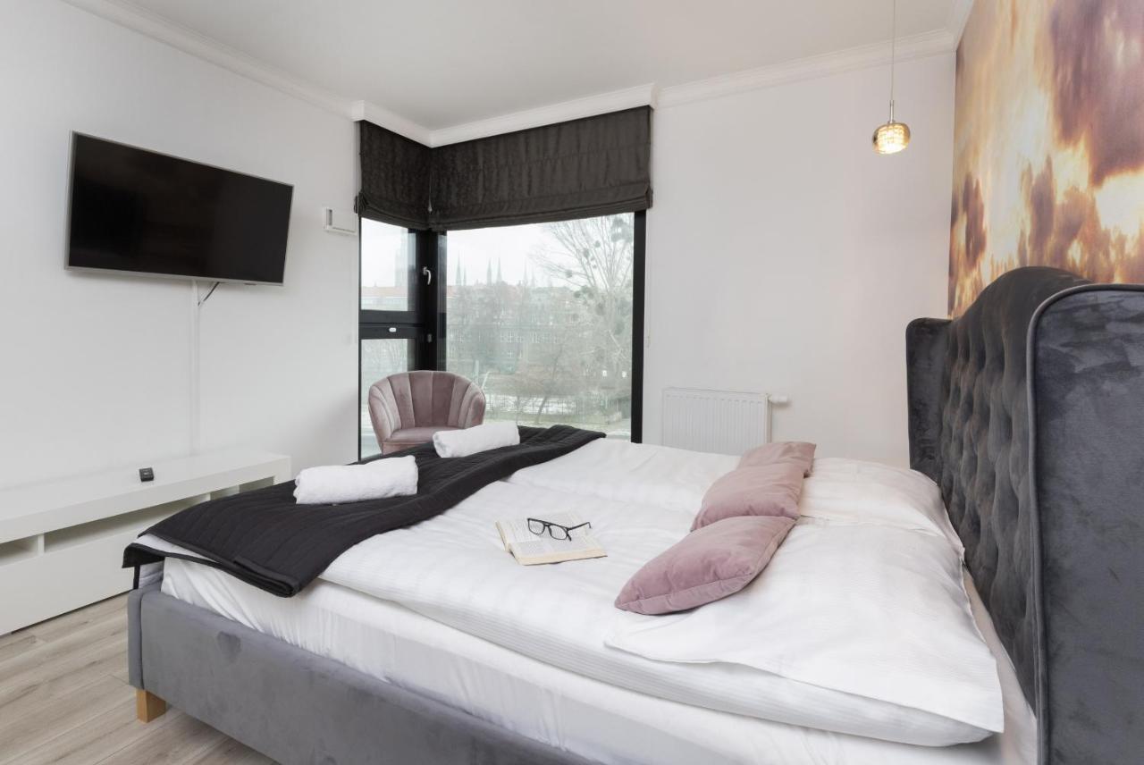 Winter's On The Motlawa River By Renters Apartamento Gdańsk