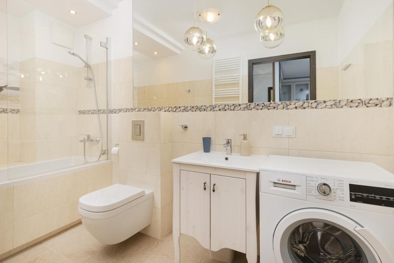 Winter's On The Motlawa River By Renters Apartamento *