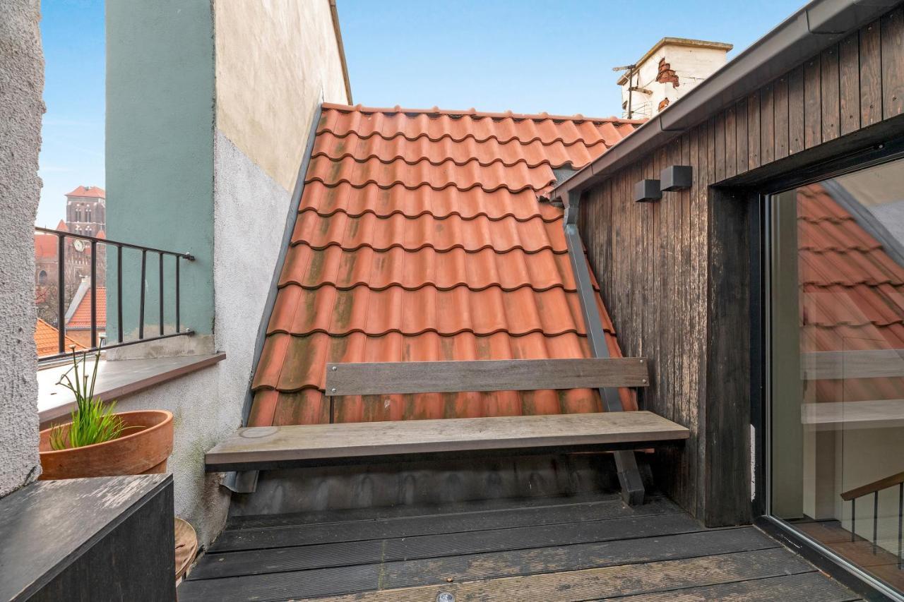 3-level With A View Of St Mary's Basilica By Downtown Apartment Gdansk