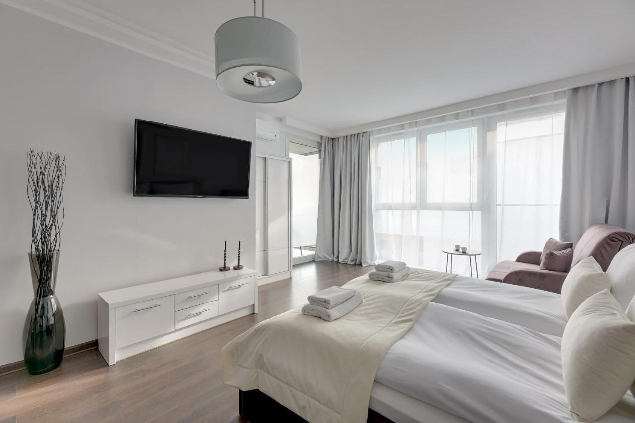 Apartment Downtown Sadova Center & Parking