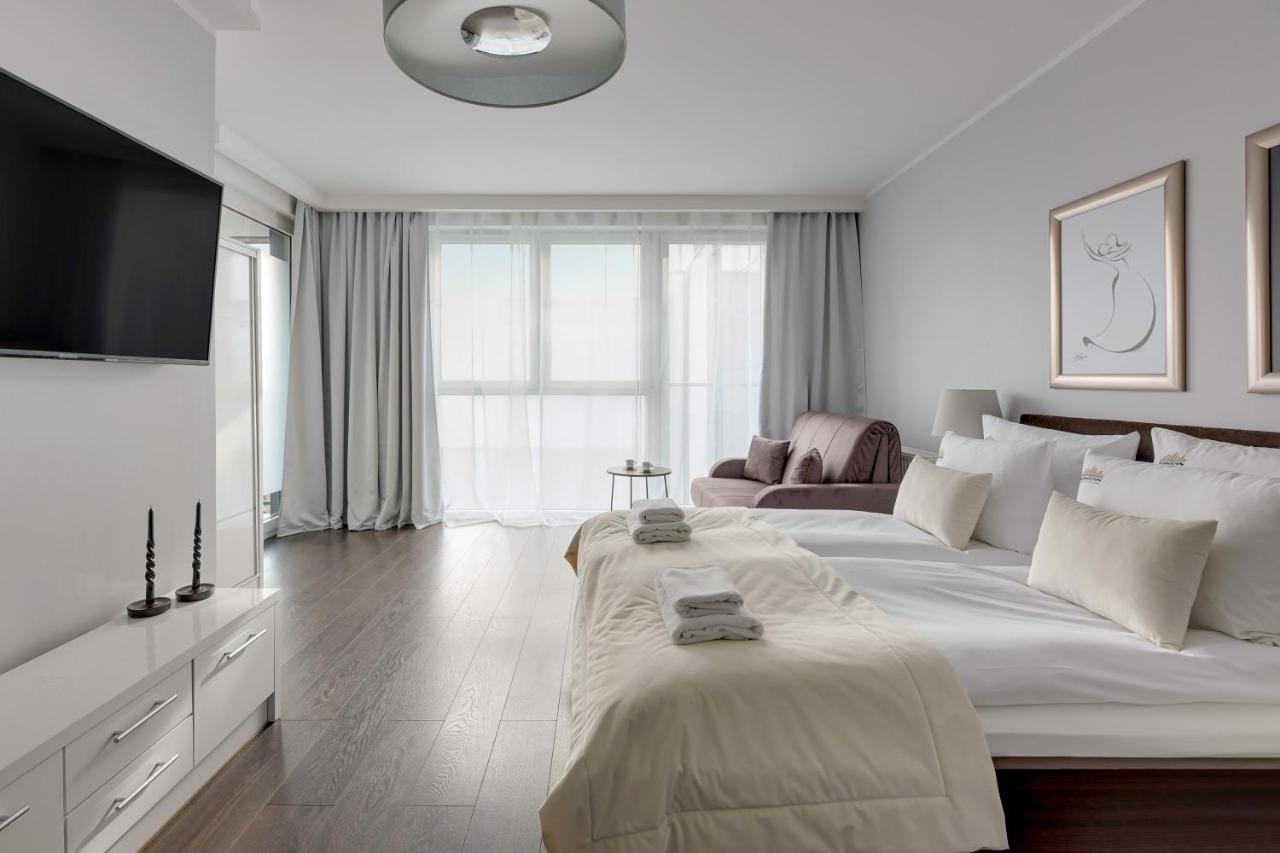 Apartment Downtown Sadova Center & Parking *