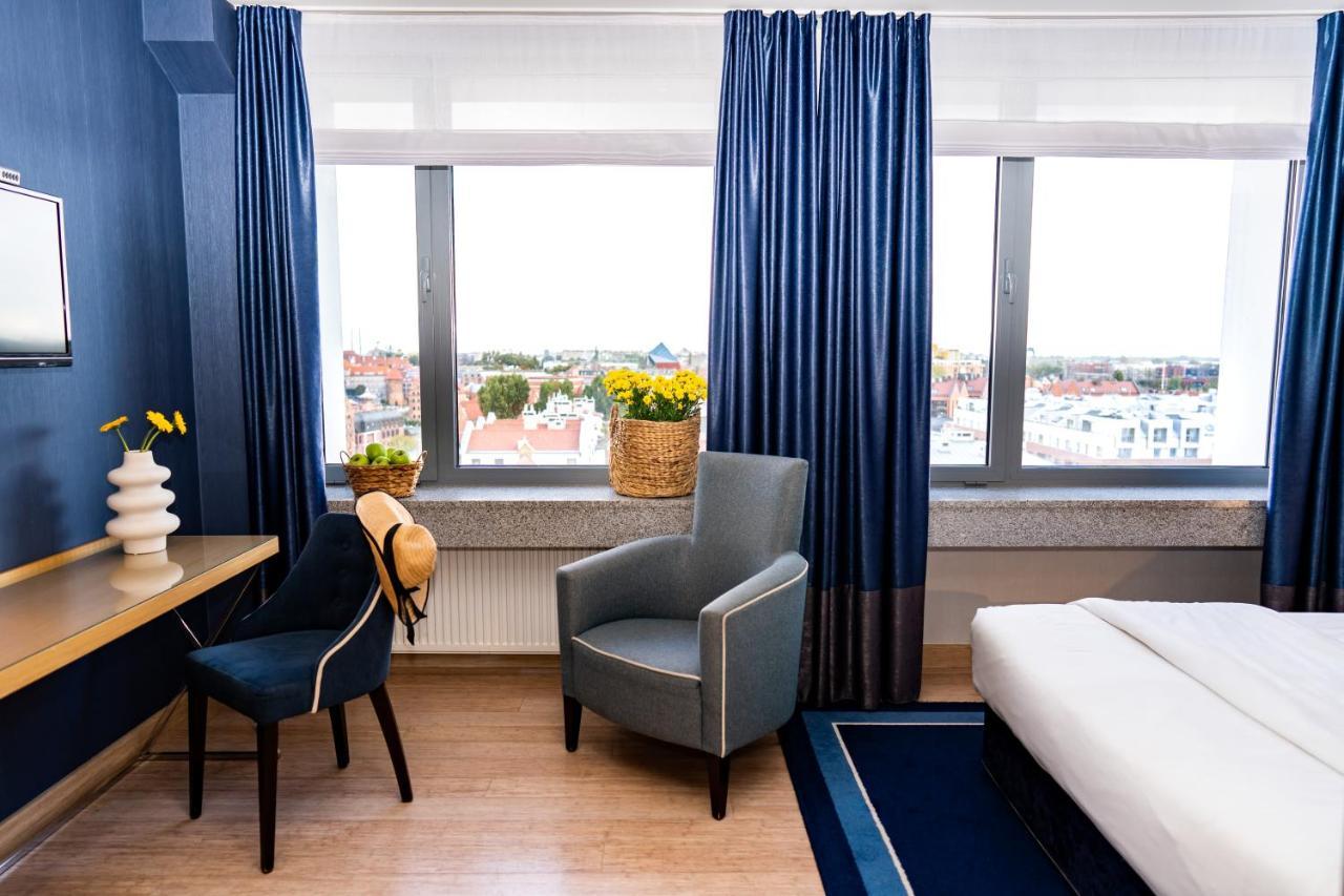 Marina Club Old Town View Hotel