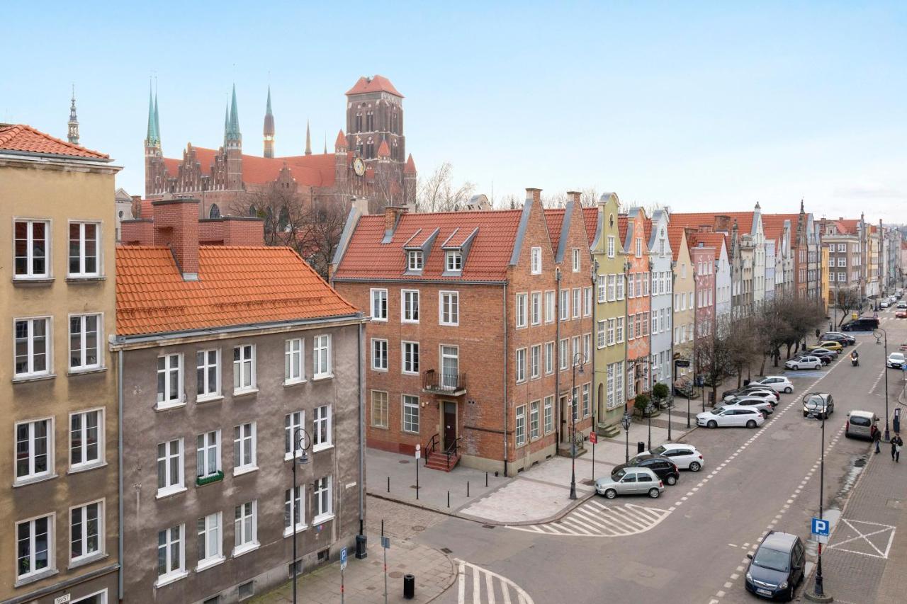 3-level With A View Of St Mary's Basilica By Downtown Gdansk