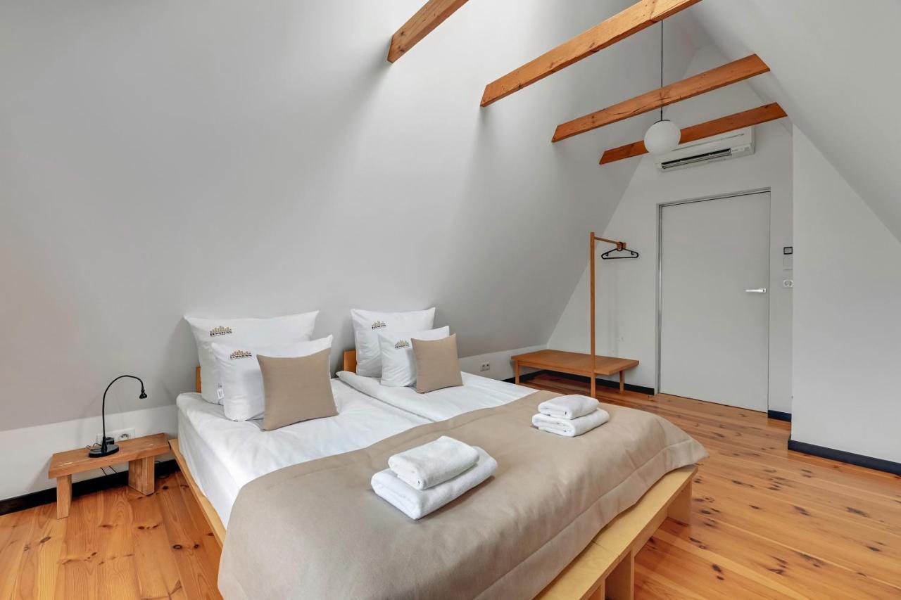 3-level With A View Of St Mary's Basilica By Downtown Apartment