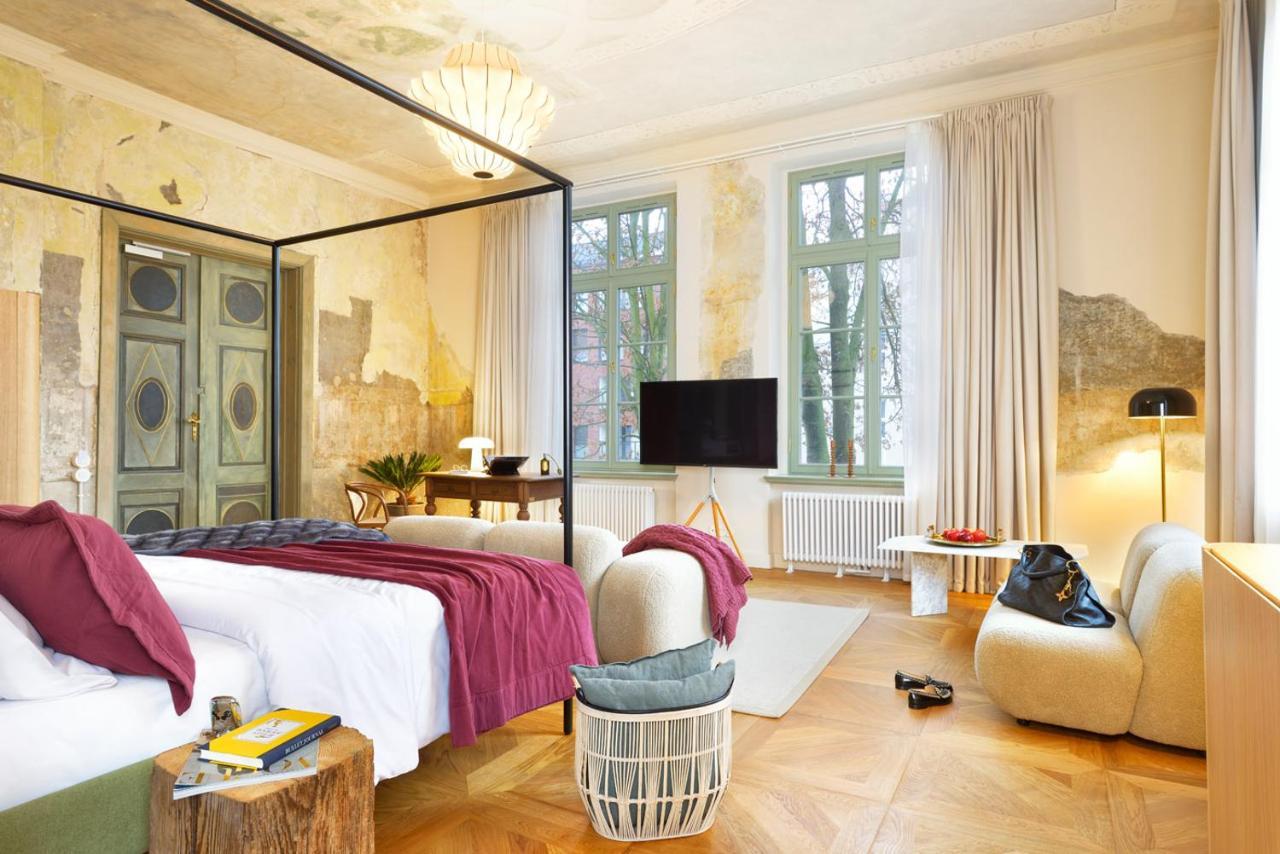 Arche Dwor Uphagena Aparthotel 4*
