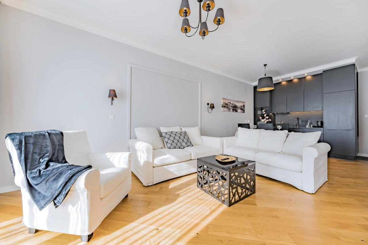 Glow Apartments, Zaspa, Dywizjonu 303 Gdańsk