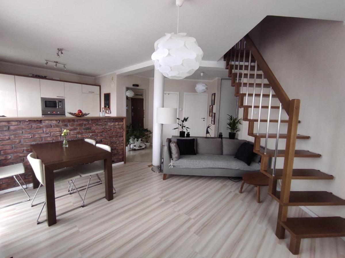Apartament Z 3 Sypialniami - Parking Bezplatny Apartment *