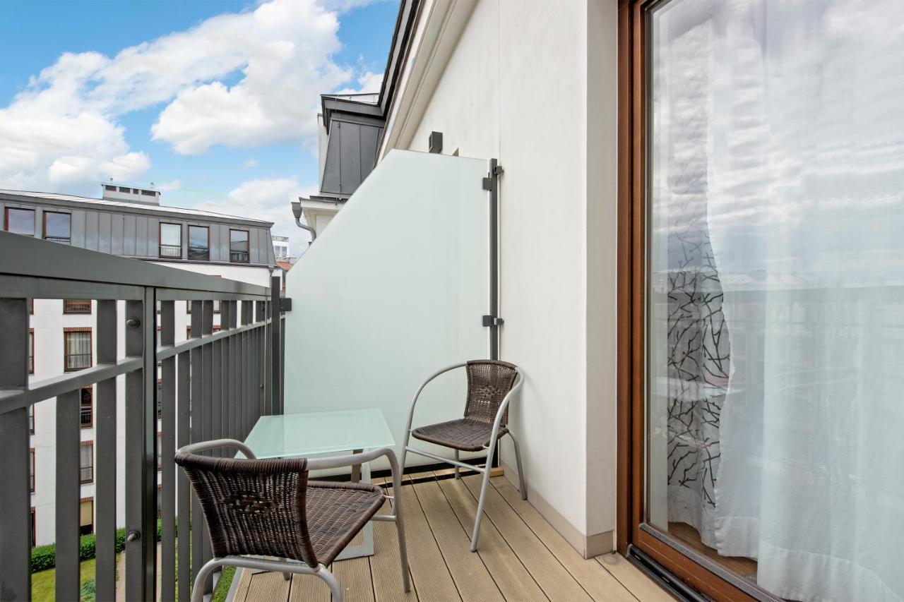 Szafarnia Deluxe Apartinfo Apartment Gdansk